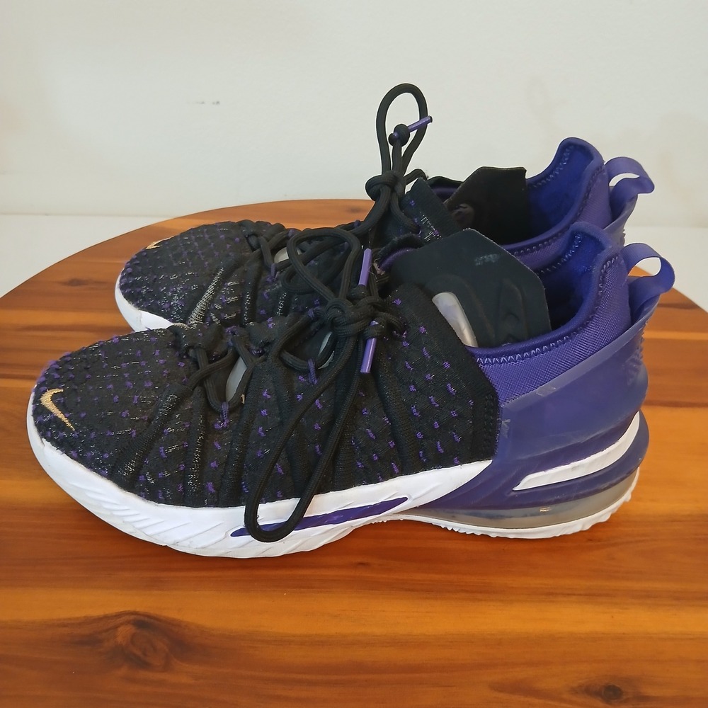 Nike Lebron XVII‎ Basketball Shoes Lakers Black Purple 4Y Sneakers CW2760-004